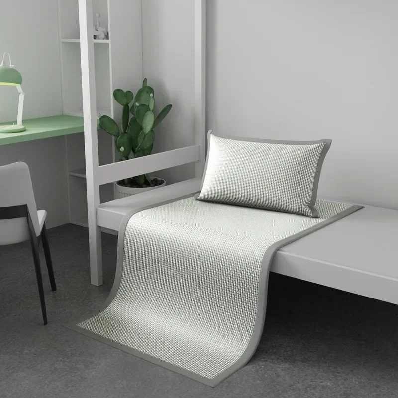 Jacquard Ice Silk Sleeping Mat - Satin Pillowcase Silk recension och pris