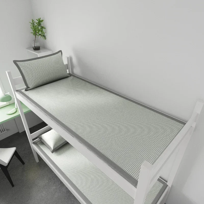 Jacquard Ice Silk Sleeping Mat - Satin Pillowcase Silk recension och pris