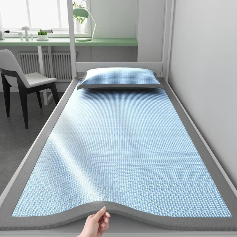 Jacquard Ice Silk Sleeping Mat - Satin Pillowcase Silk recension och pris
